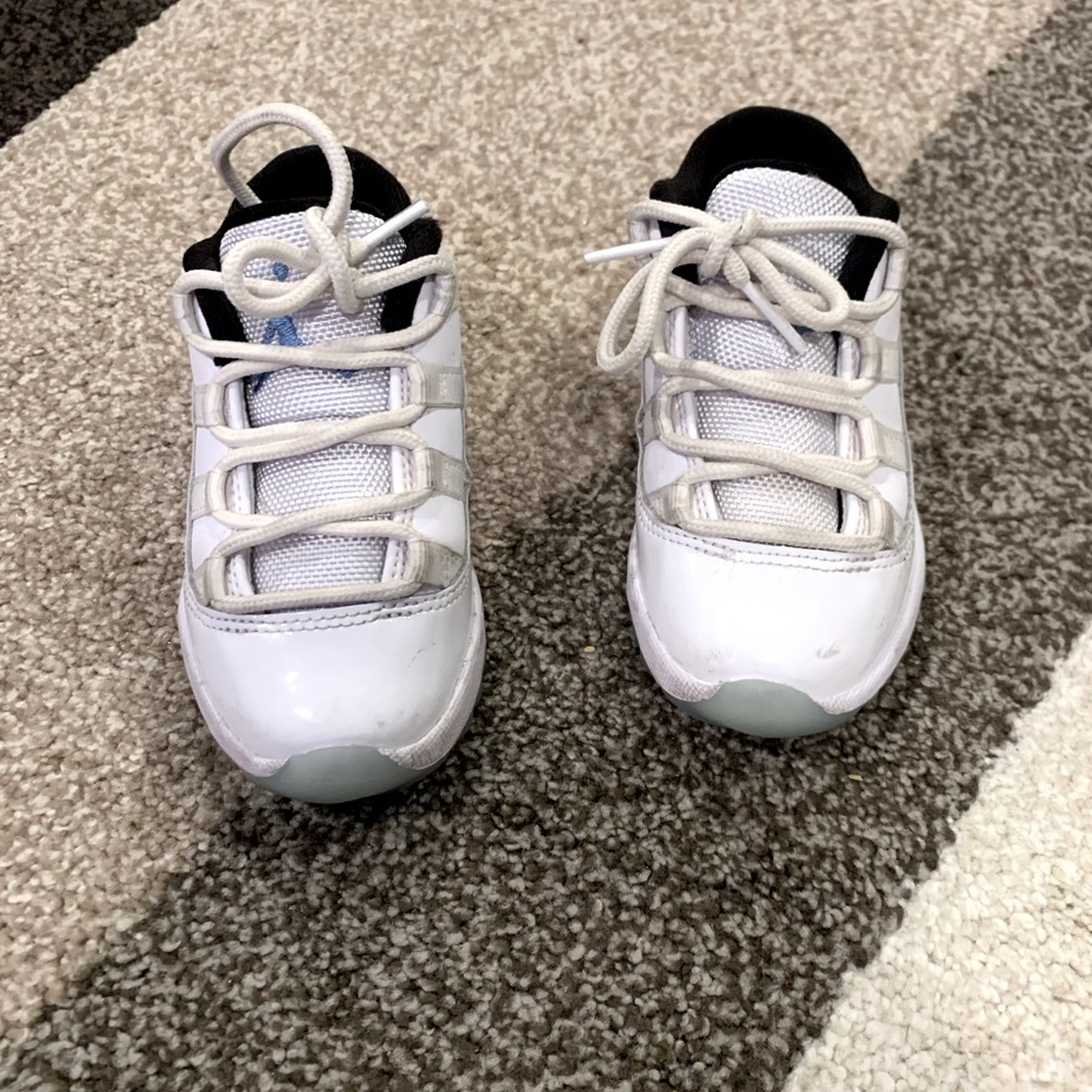 Jordan 11 Lows